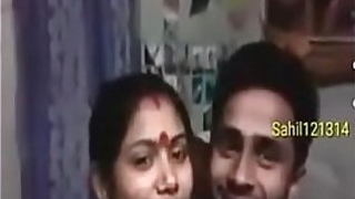 sonu didi ko fuck karnewala ki bahan dusre se chudati hui.leaked video