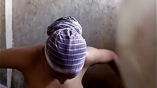 Tamil aunty bath