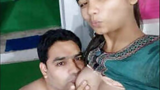 Desi girl fuckig with her boss for promotion