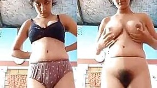 Desi teen show body