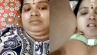 desi aunt with video call