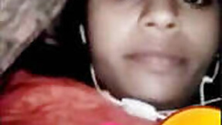 Desi Girl Showing In VideoCall