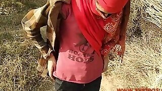 Desi girl Rani Singh ki Indian outdoor video