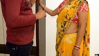 Hot Indian Bhabhi Has Sex During House Lease Agreement With Clear Voice In Hindi