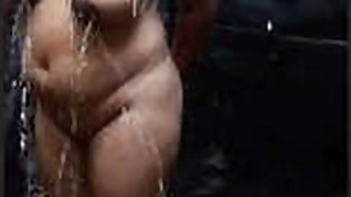 Desi Bhabhi Bathtub Video