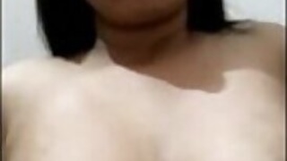 Hot Indian college Girl Show On Video Call New MMS