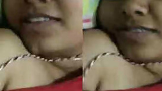 Sexually unsatisfied Desi woman exposes tits thinking about XXX sausage