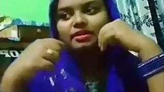 Tanker bhabhi jerking off with his fingers