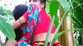 Desi Bhabhi rides in the jungle