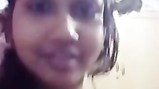 Sexy chubby girl strips nude MMS selfies video