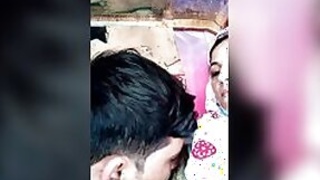 Girlfriend Desi vigorously sucks Pakistani nipples in XXX video