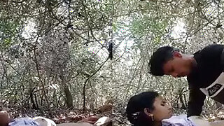 Indian lovers fuck in the deep jungle
