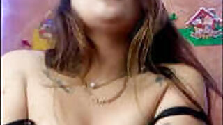 Indian Bhabhi exposed her tits and pussy