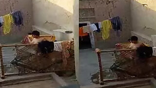 Leaked viral clip of Desi's bathing village bhabha