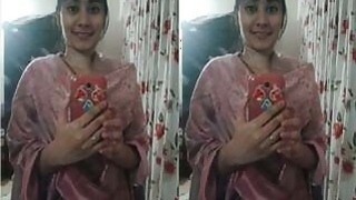 Sexy Bangla Girl Shows Her Boobs Part 1