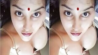 Cute Lankan Tamil Girl Shows Tits and Pussy Part 6