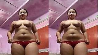 Sexy Desi Indian girl bathing and finger wanking Part 2