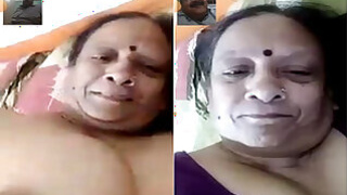 Older Woman Shows Her Tits and Pussy On VK