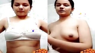 Sexy Desi Indian Girl Shows Her Body On Video Call