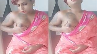 NRI Tamil girl plays on camera with her boobs