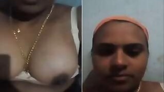 Sexy Mallu Bhabhi Records Nude Video