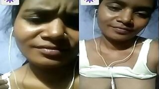 Desi Indian Girl Shows Her Boobs On Video Call Part 3