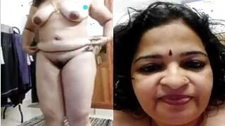 Lusty Mallu Bhabhi Records Her Nude Video For Lover Part 1