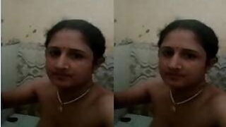 Desi Bhabhi Bathing Part 1