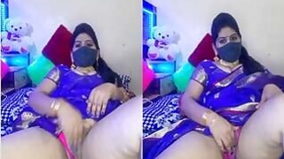 Sexy Bhabhi Shows Tits and Pussy Part 1