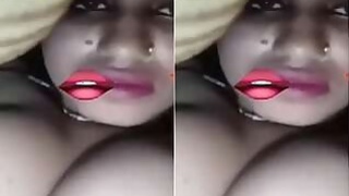 Bhabhi Shows her tits and pussy